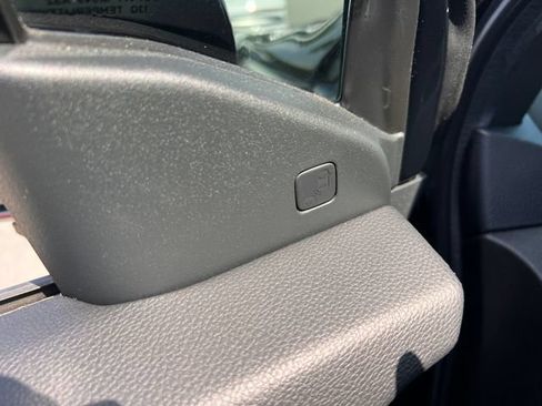 Used 2023 Honda Passport EX-L image 11