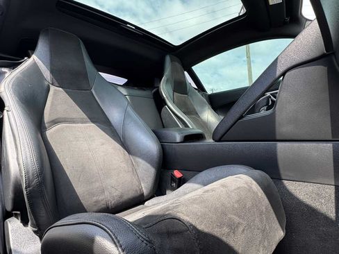 Used 2018 Jaguar F-TYPE Coupe RWD image 27