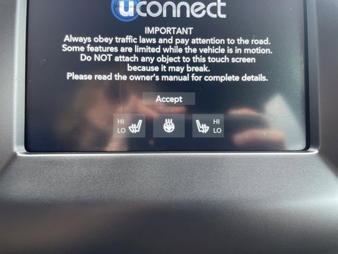 Used 2018 Jeep Compass Latitude w/ Popular Equipment Group image 23