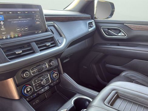 Used 2021 Chevrolet Tahoe High Country w/ Premium Package image 20