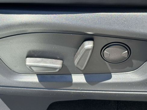 New 2026 Ford Explorer ST-Line w/ ST-Line Street Pack AWD/4WD image 18