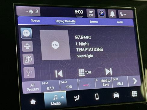 Used 2021 Jeep Grand Cherokee L Laredo image 21