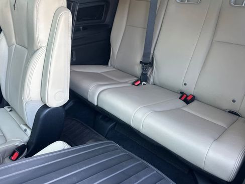 Used 2024 Subaru Ascent Limited w/ Technology Package image 17