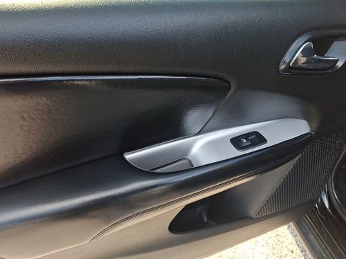 Used 2019 Dodge Journey SE w/ Premium Group FWD image 19