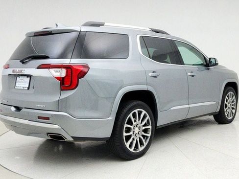 Used 2023 GMC Acadia Denali w/ Denali Ultimate Package image 5