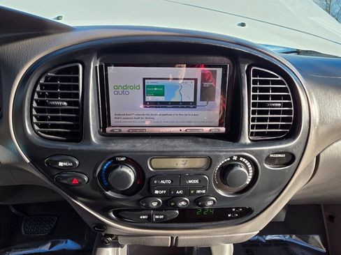 Used 2001 Toyota Sequoia SR5 image 36