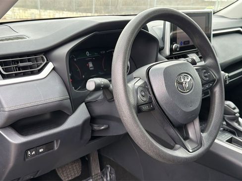 Certified 2024 Toyota RAV4 XLE image 22