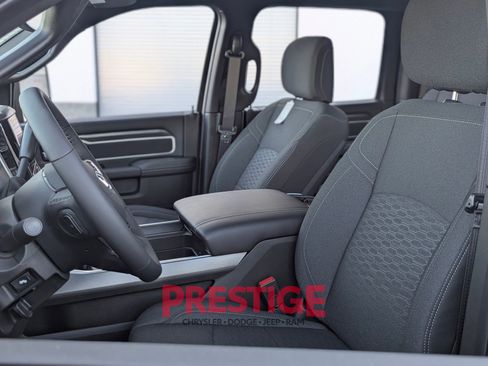 New 2025 RAM 2500 Big Horn AWD/4WD image 22