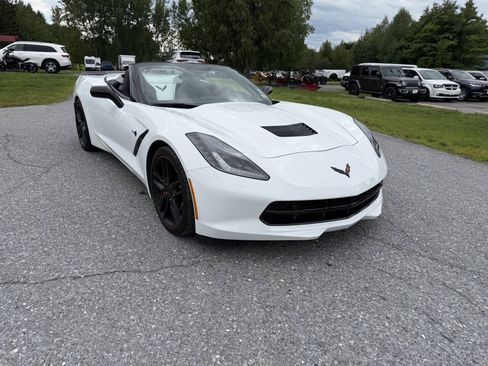 Used 2017 Chevrolet Corvette Stingray Convertible w/ 2LT Preferred Equipment Group RWD image 7