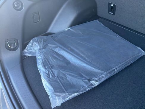 New 2026 Chevrolet Equinox EV LT w/ Comfort Package image 37