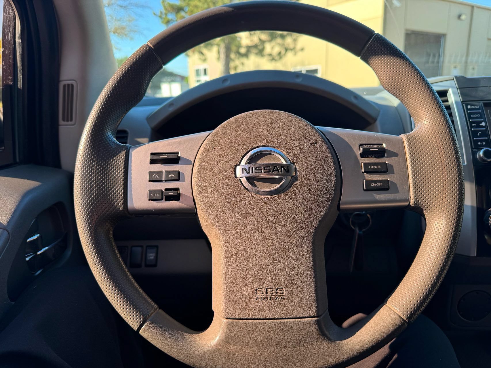 Used 2019 Nissan Frontier SV RWD image 9