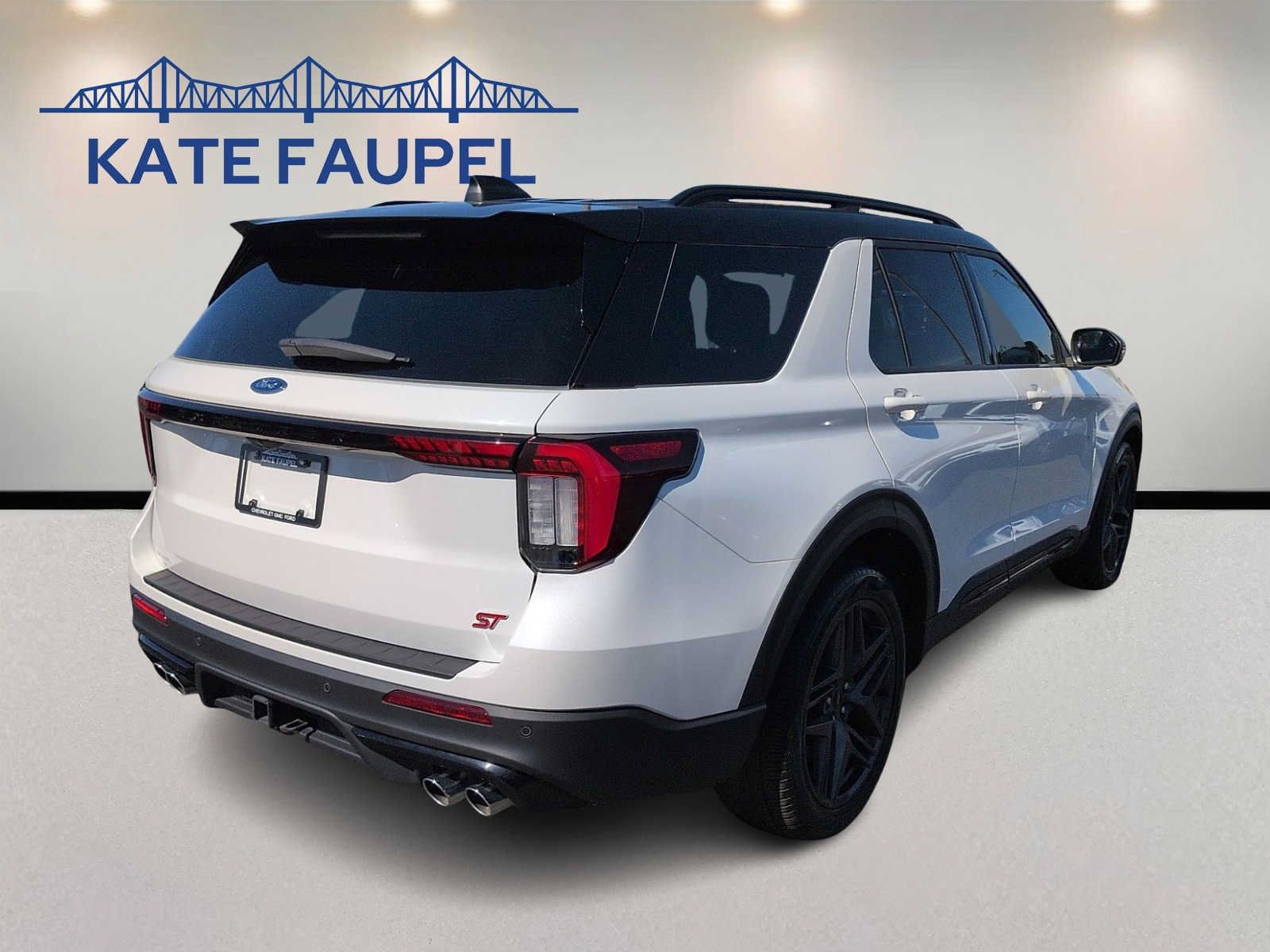 Certified 2025 Ford Explorer ST AWD/4WD image 7