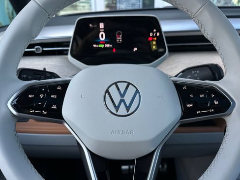 New 2025 Volkswagen ID. Buzz 1st Edition image 23