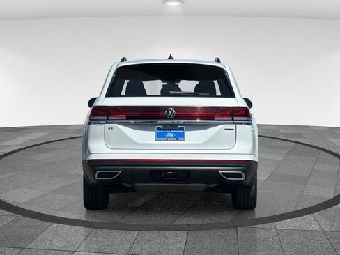 Used 2024 Volkswagen Atlas SE AWD/4WD image 7