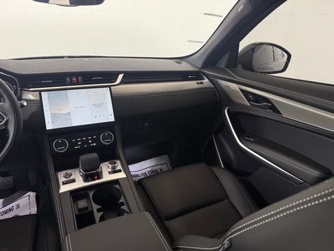 New 2025 Jaguar F-PACE R-Dynamic S image 24