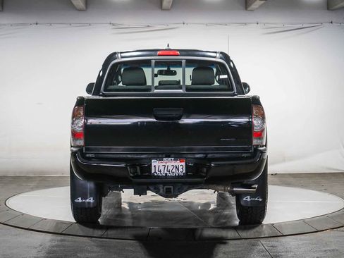 Used 2015 Toyota Tacoma TRD Pro w/ Off Road Towing Package image 10