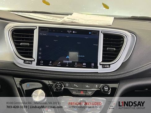 New 2026 Chrysler Pacifica Limited w/ S Appearance Package image 17