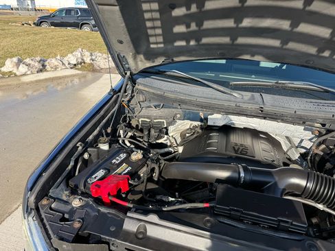 Used 2011 Ford F150 XLT w/ XLT Chrome Pkg image 34