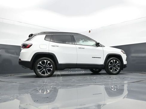 Used 2023 Jeep Compass Limited AWD/4WD image 54