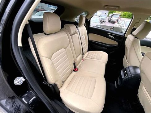Used 2024 Ford Edge SE w/ Black Appearance Package AWD/4WD image 28