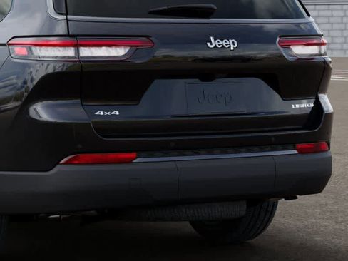 New 2026 Jeep Grand Cherokee L Limited w/ Limited Altitude Package image 13