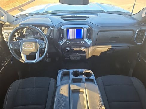 Used 2022 GMC Sierra 2500 SLE w/ Gooseneck/5TH Wheel Package image 9