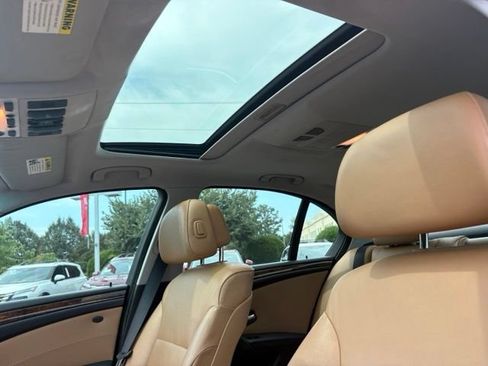 Used 2009 BMW 528i Sedan RWD image 25