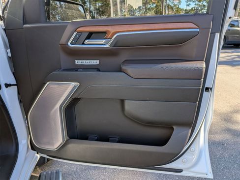 Used 2022 GMC Sierra 1500 Denali w/ Denali Reserve Package image 34