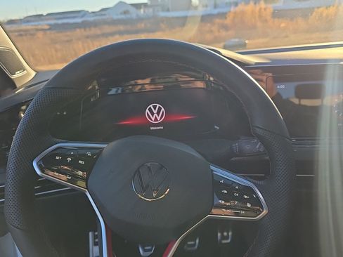 Used 2024 Volkswagen GTI SE image 20