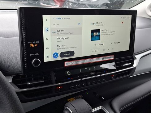 New 2025 Toyota Sienna XLE image 16