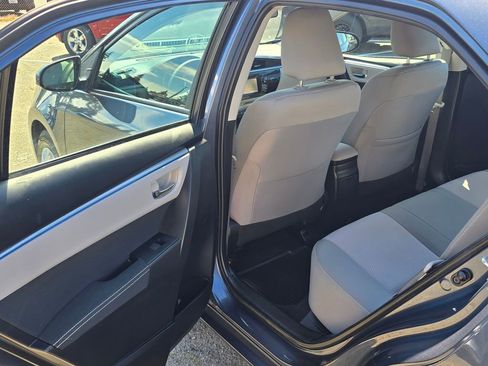Used 2015 Toyota Corolla LE FWD image 13