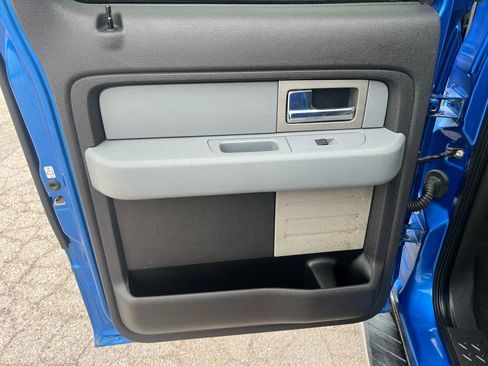 Used 2011 Ford F150 XLT w/ XLT Chrome Pkg image 17