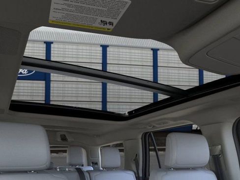 New 2025 Ford Expedition Platinum w/ Driver's Package image 22