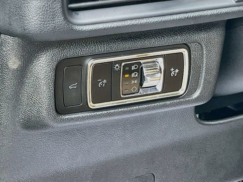 Used 2023 Lincoln Corsair Reserve FWD image 10