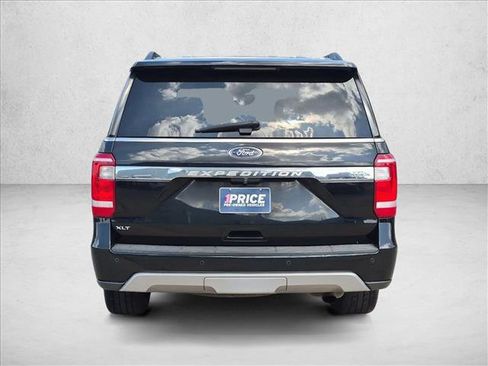 Used 2018 Ford Expedition Max XLT w/ Equipment Group 202A RWD image 6