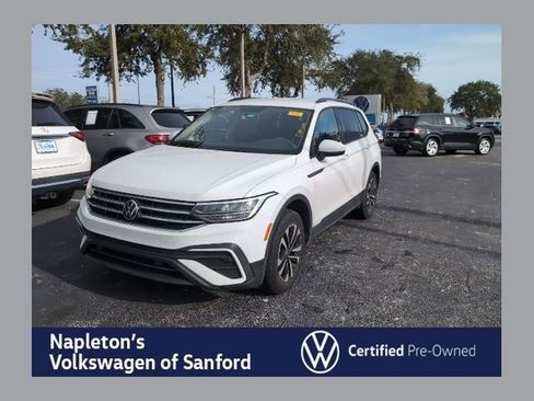 Used 2022 Volkswagen Tiguan S image 1