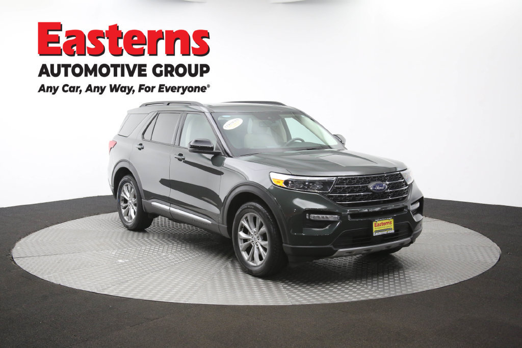 Used 2023 Ford Explorer XLT w/ Equipment Group 202A AWD/4WD image 56