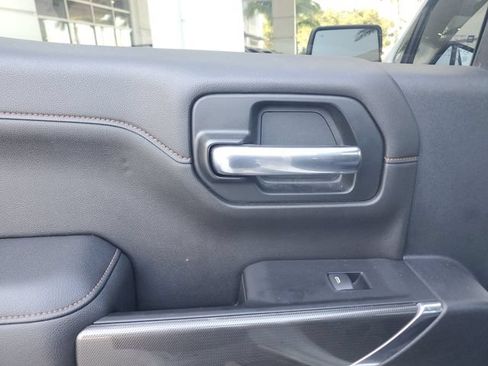 Used 2020 GMC Sierra 1500 AT4 w/ AT4 Premium Package AWD/4WD image 11