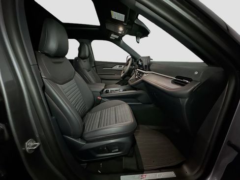 New 2026 Ford Explorer ST-Line AWD/4WD image 36