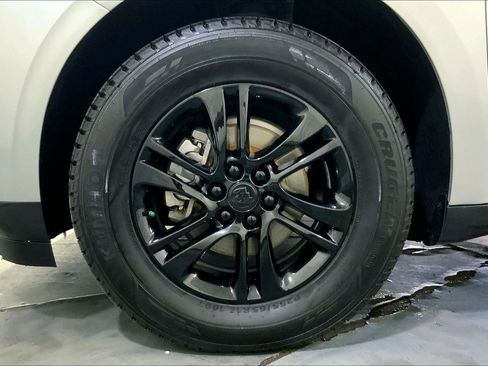 Used 2020 Buick Enclave Essence FWD image 7