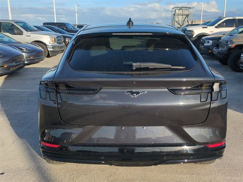 Used 2022 Ford Mustang Mach-E Premium image 6