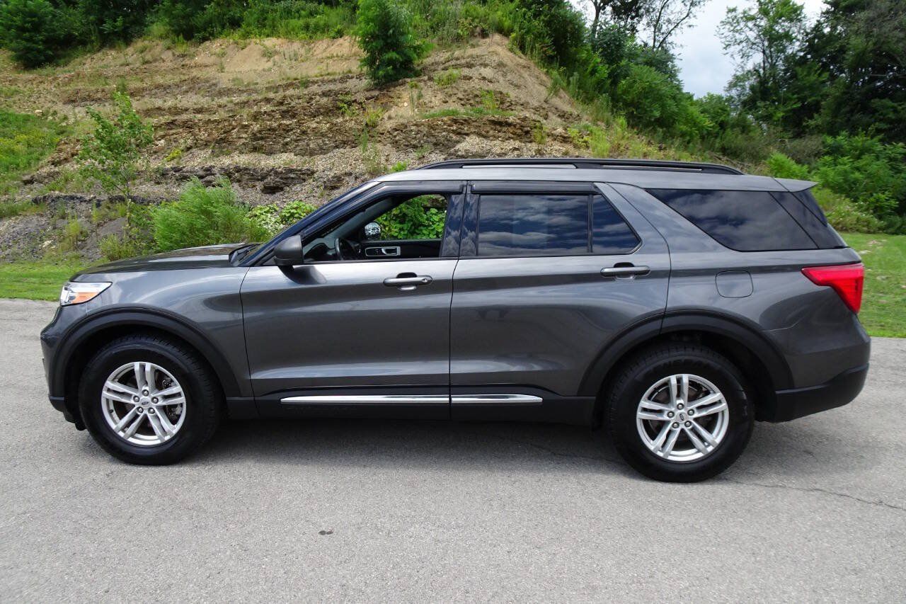 Used 2020 Ford Explorer XLT w/ Equipment Group 202A AWD/4WD image 1