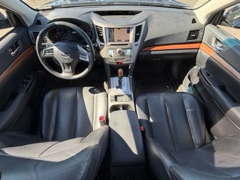 Used 2013 Subaru Outback 2.5i Limited AWD/4WD image 18