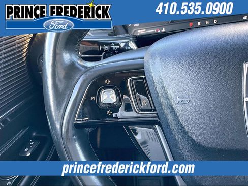 Used 2022 Lincoln Corsair AWD w/ Premium Package image 16