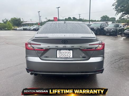 Used 2025 Toyota Camry SE w/ Convenience Package FWD image 8