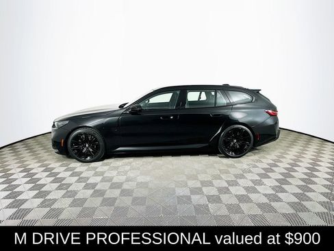 New 2026 BMW M5 Touring image 5