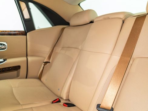 Used 2013 Rolls-Royce Ghost image 26