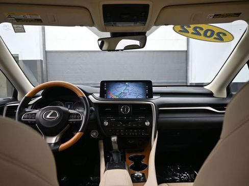 Certified 2022 Lexus RX 350 FWD w/ Premium Package image 25