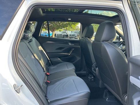 New 2026 Volkswagen Tiguan SE R-Line FWD image 46