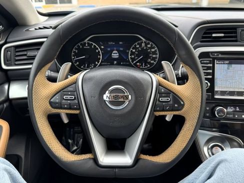 Used 2017 Nissan Maxima SR FWD image 24